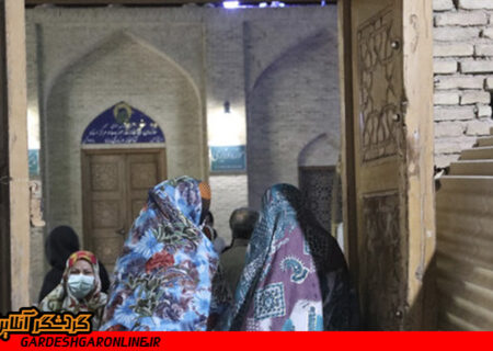چادرهای نانو مروج حجاب در اماکن مذهبی گردشگری یزد