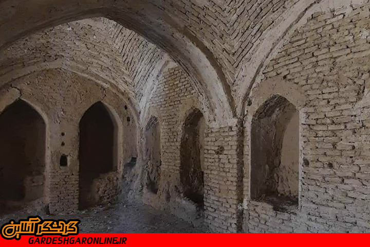 مرمت حمام تاریخی قلعه تیزک ابرکوه آغاز شد