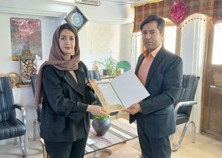 برگزیدگان مسابقات هنری صنایع دستی مهدی‌شهر تجلیل شدند