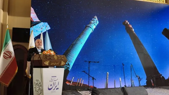 وزیر گردشگری: اعتراف می کنم ایران را درست روایت نکرده‌ایم