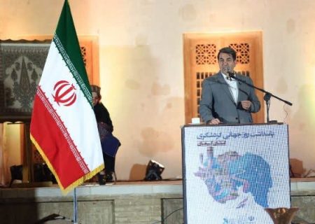 کرمان به قطب گردشگری سلامت و کویر کشور تبدیل شود